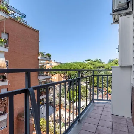 Dimora Valadier Apartment
